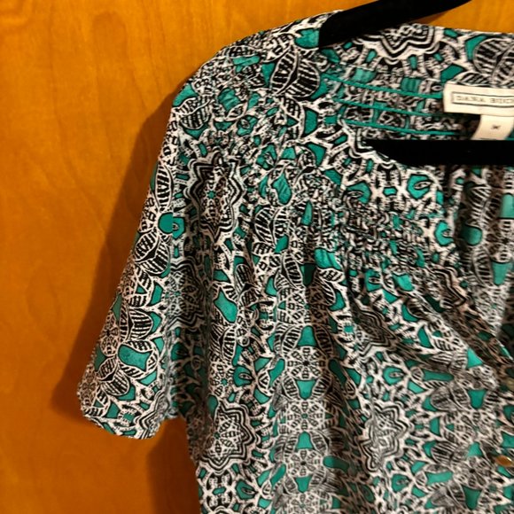 DANA Buchman Black and Green V-Neck Blouse sz M - Picture 5 of 13